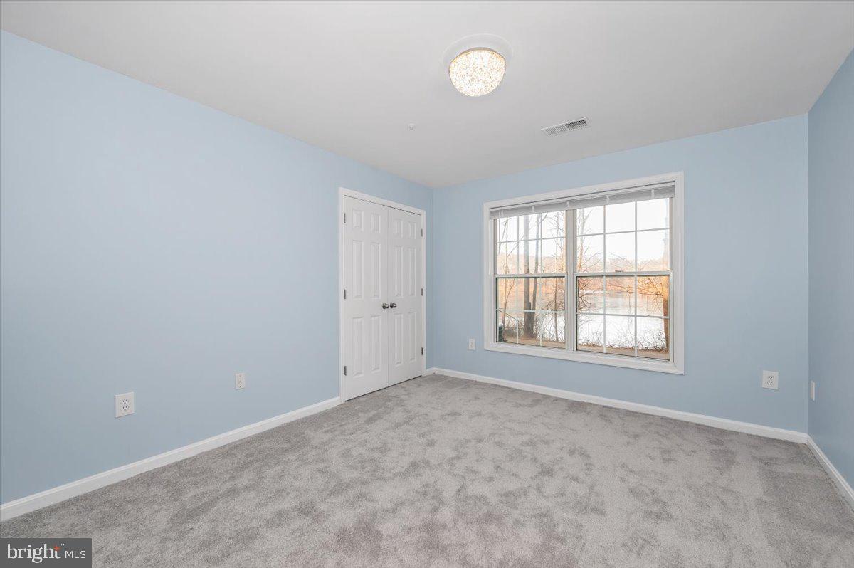 WATERS LANDING - Residential