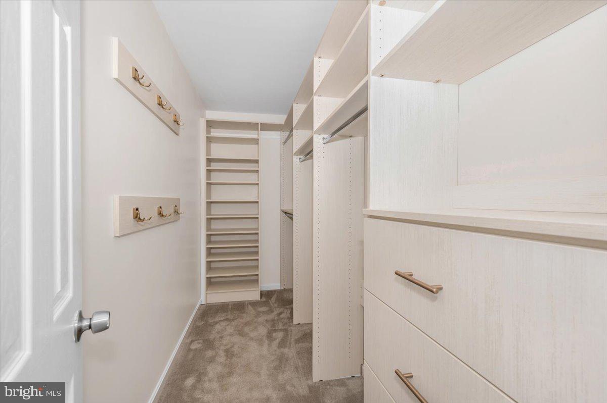 WATERS LANDING - Residential