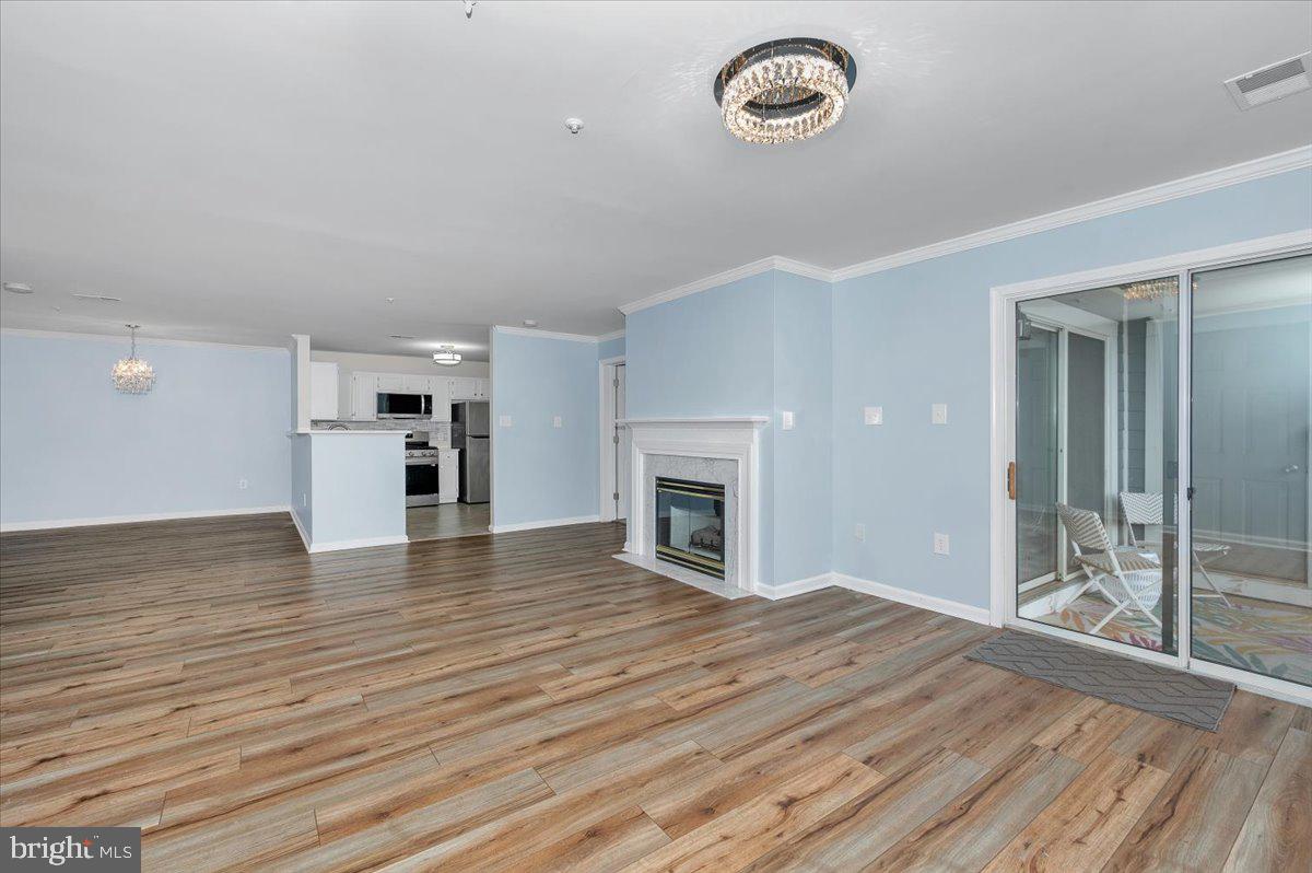 WATERS LANDING - Residential