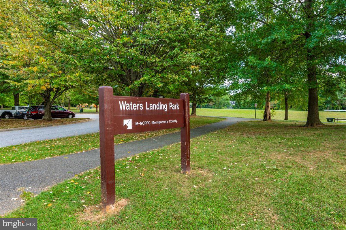 WATERS LANDING - Residential