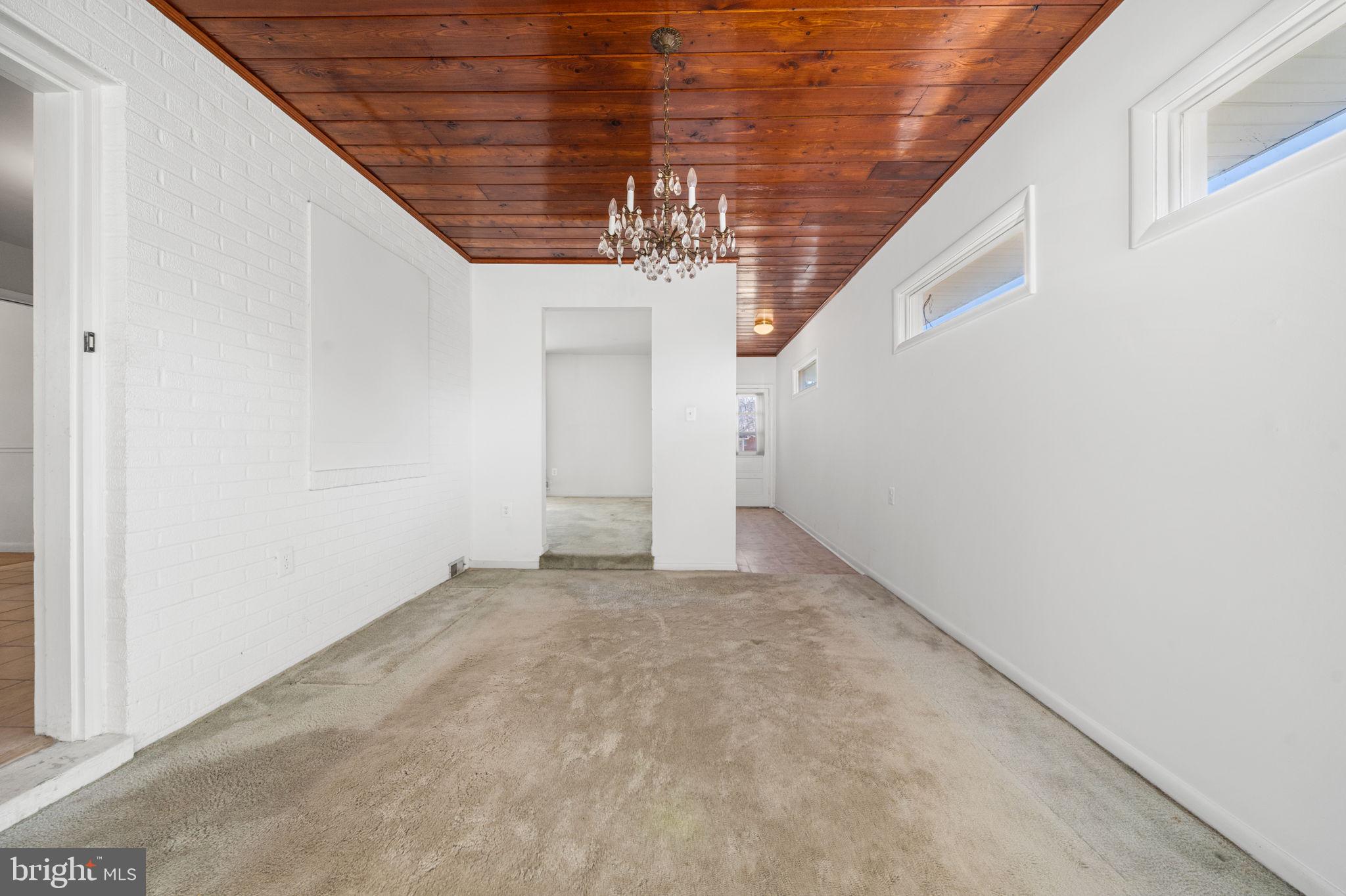 CHESTERBROOK GARDENS - Residential