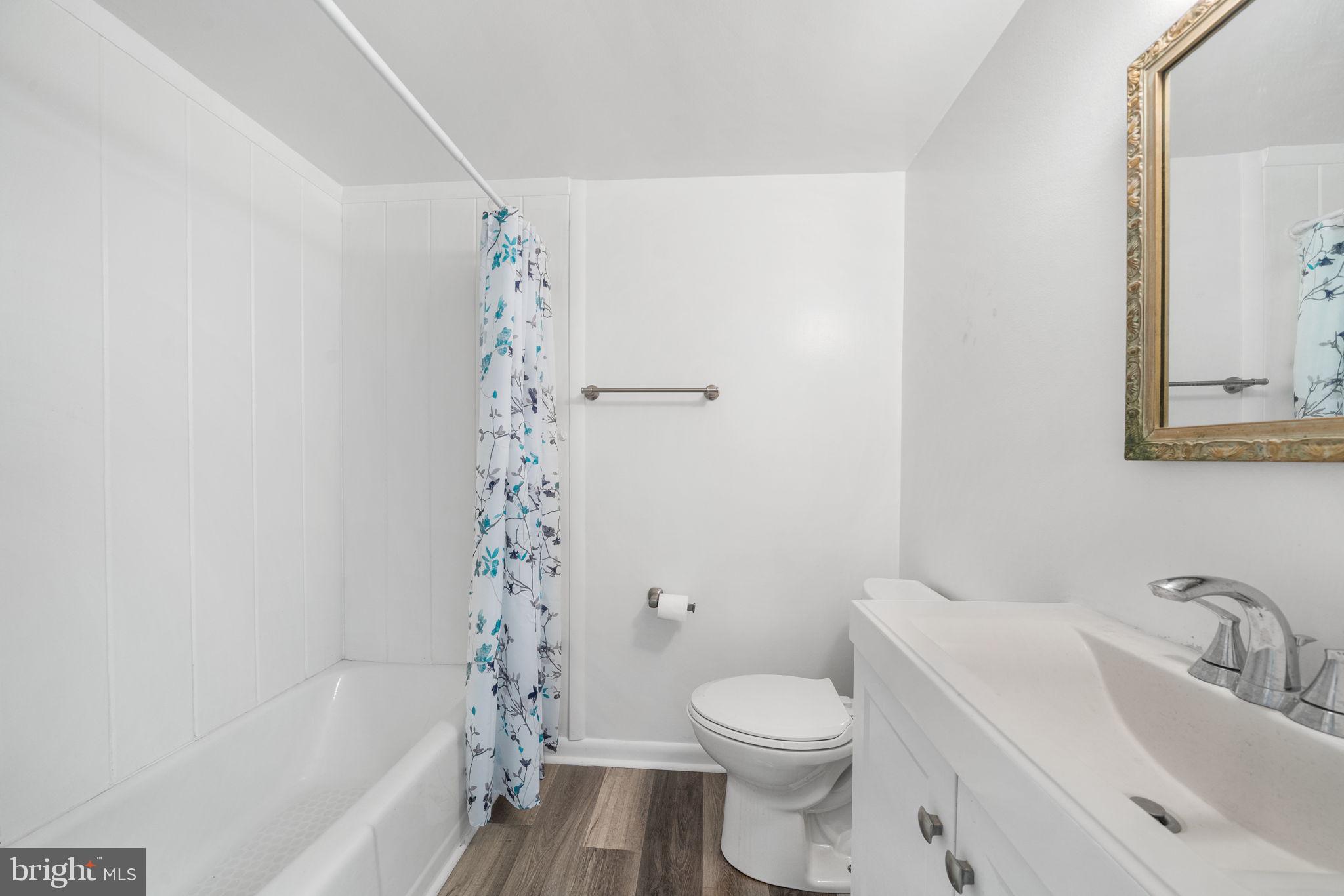 CHESTERBROOK GARDENS - Residential