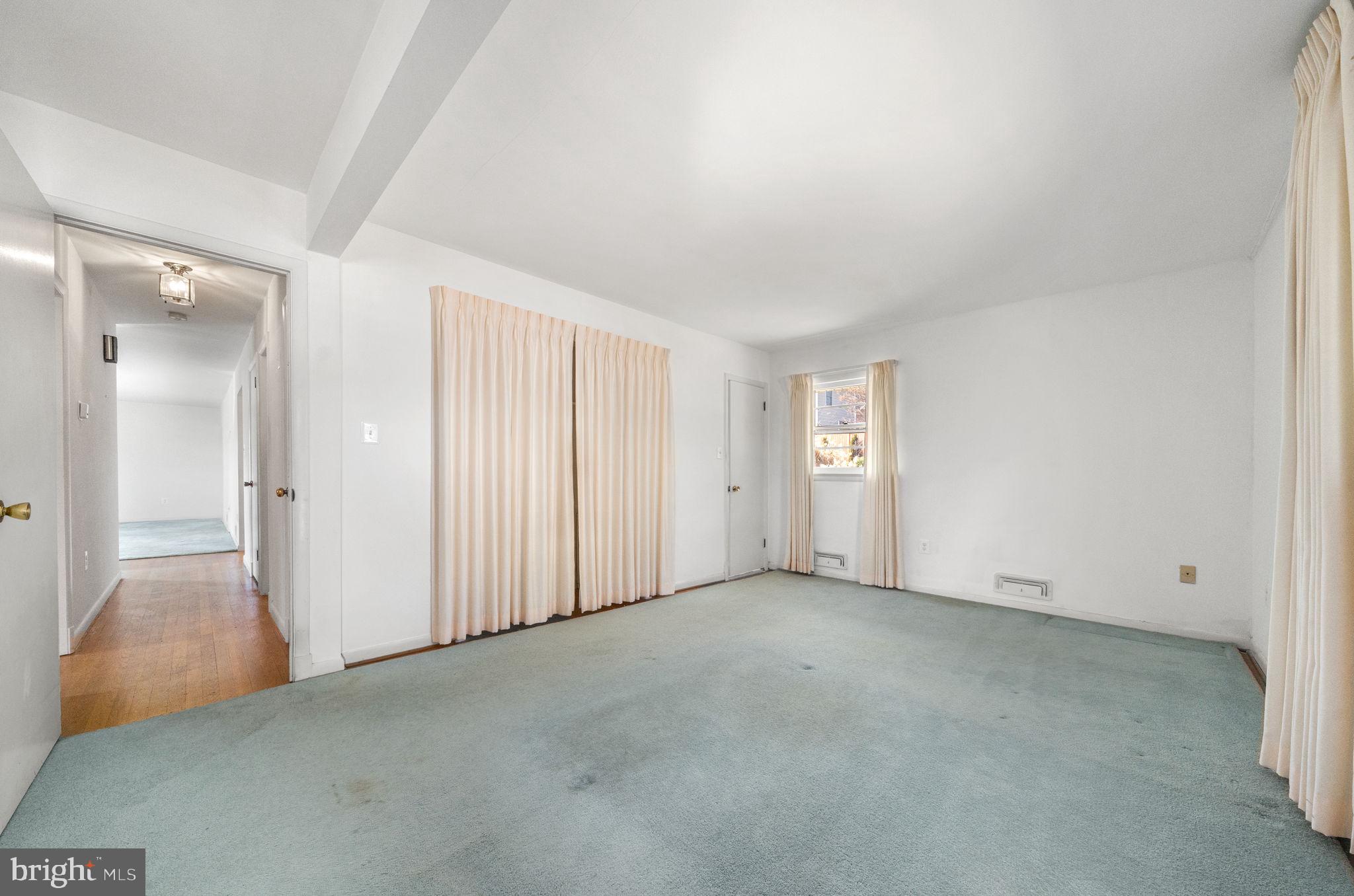 CHESTERBROOK GARDENS - Residential