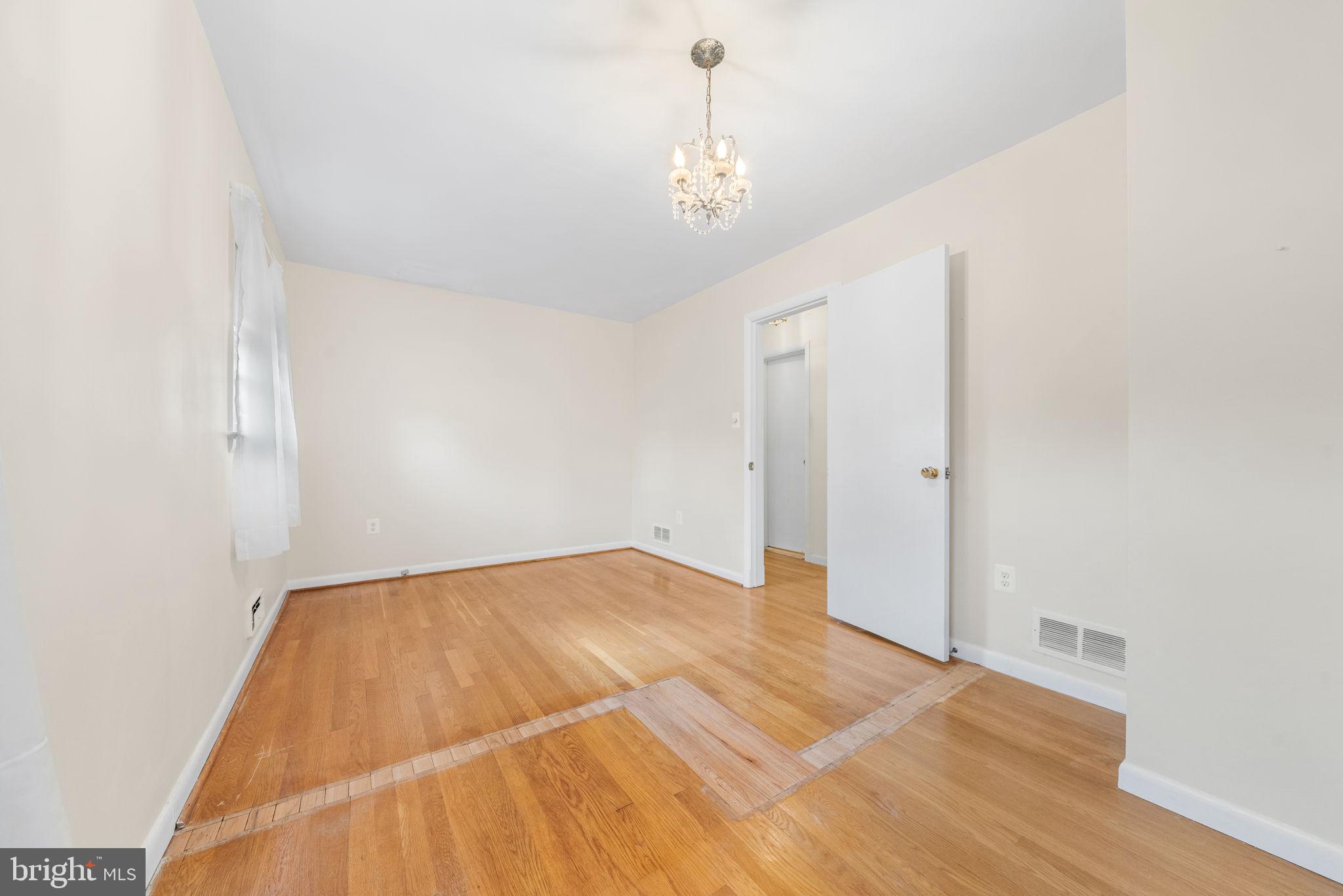 CHESTERBROOK GARDENS - Residential