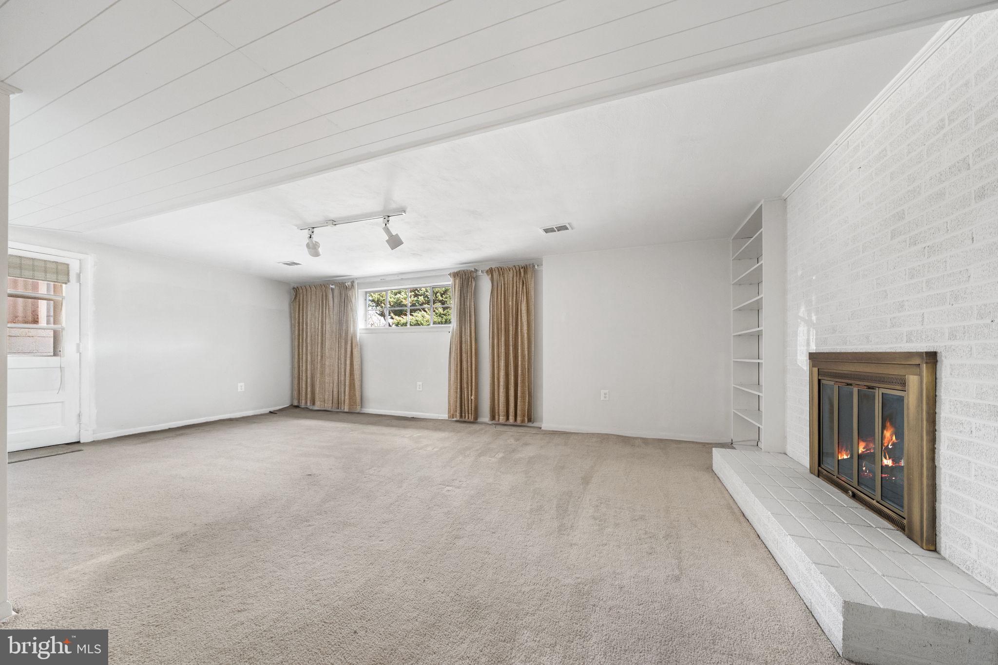 CHESTERBROOK GARDENS - Residential