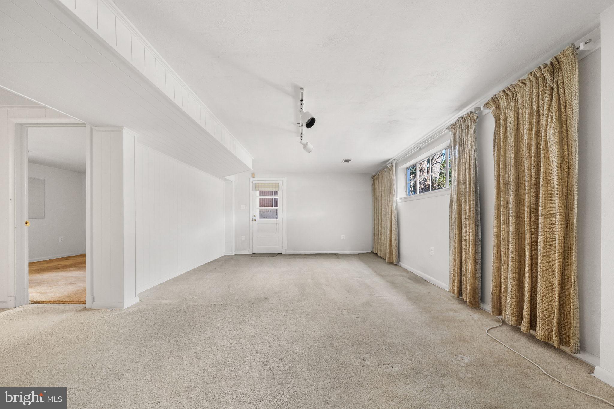 CHESTERBROOK GARDENS - Residential