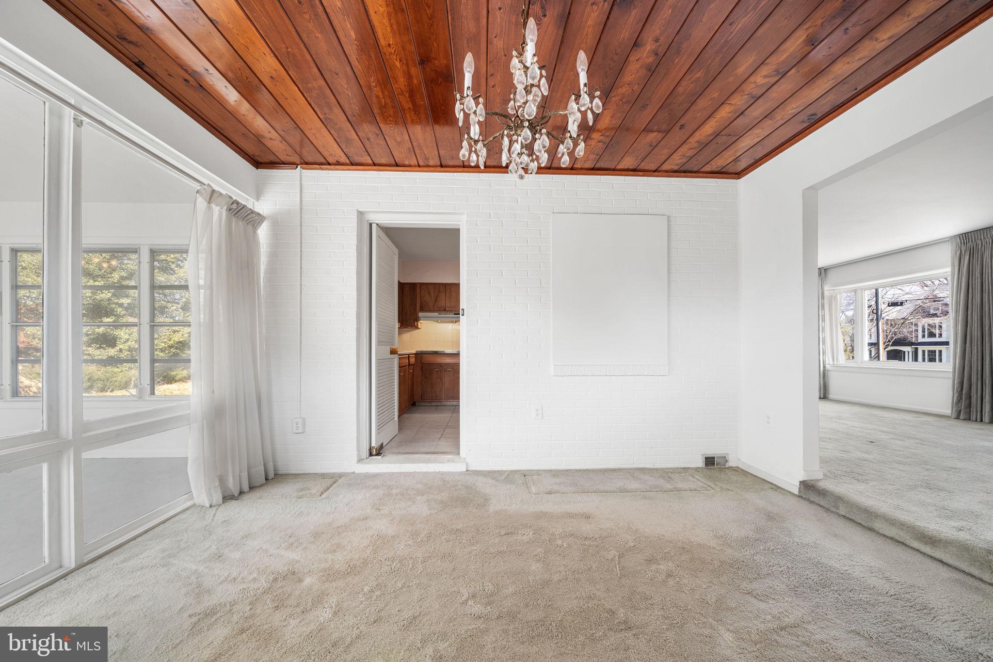 CHESTERBROOK GARDENS - Residential