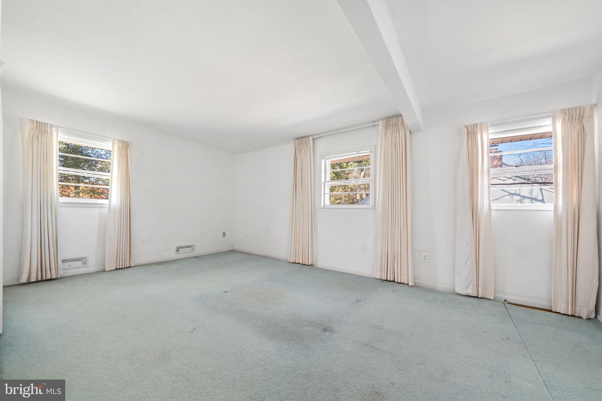 CHESTERBROOK GARDENS - Residential