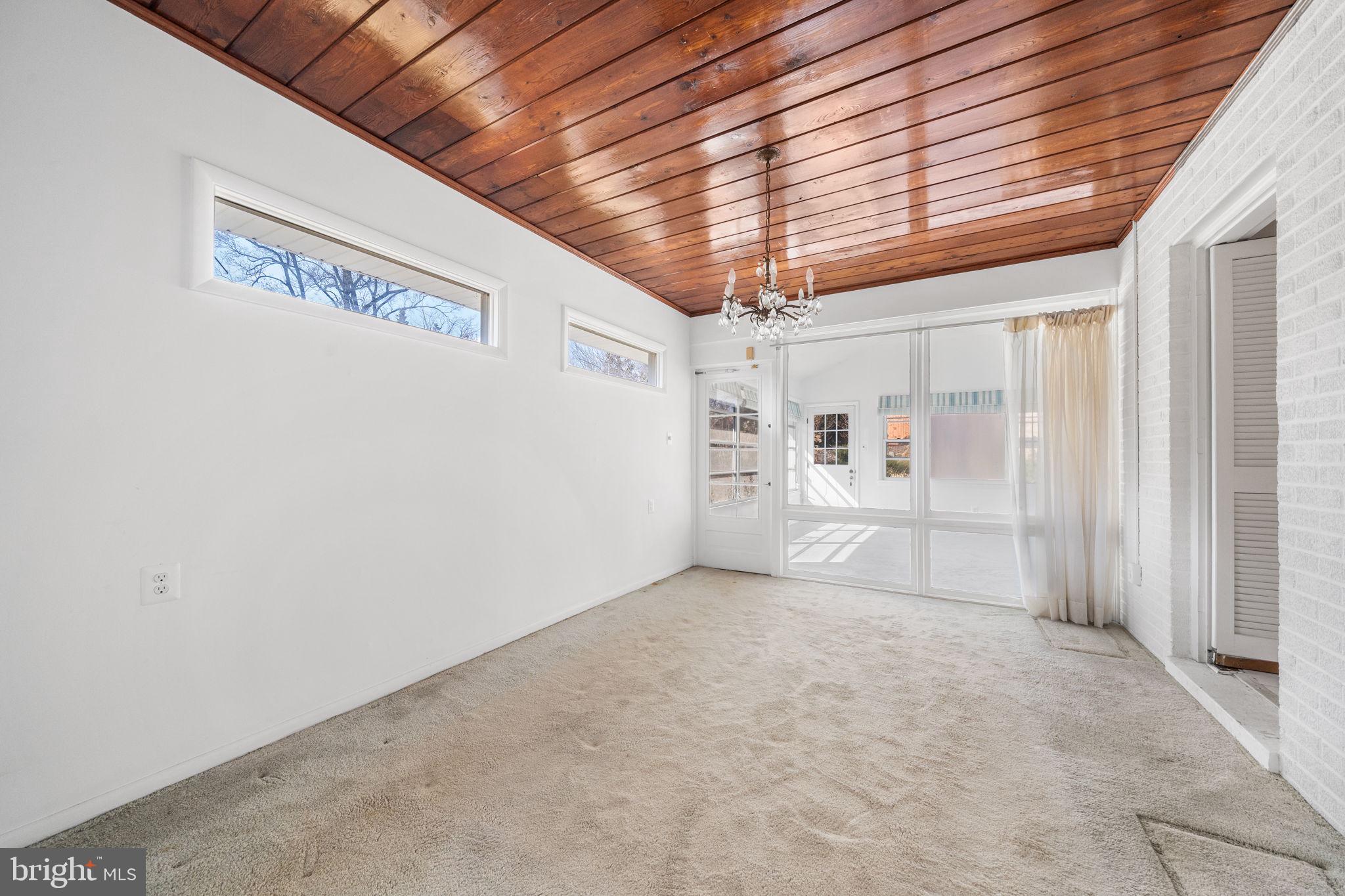 CHESTERBROOK GARDENS - Residential