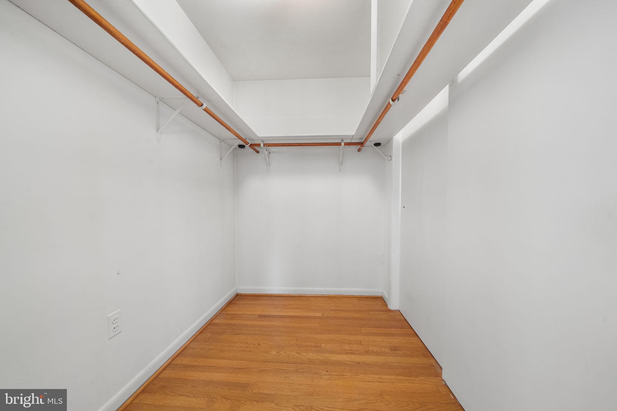 CHESTERBROOK GARDENS - Residential