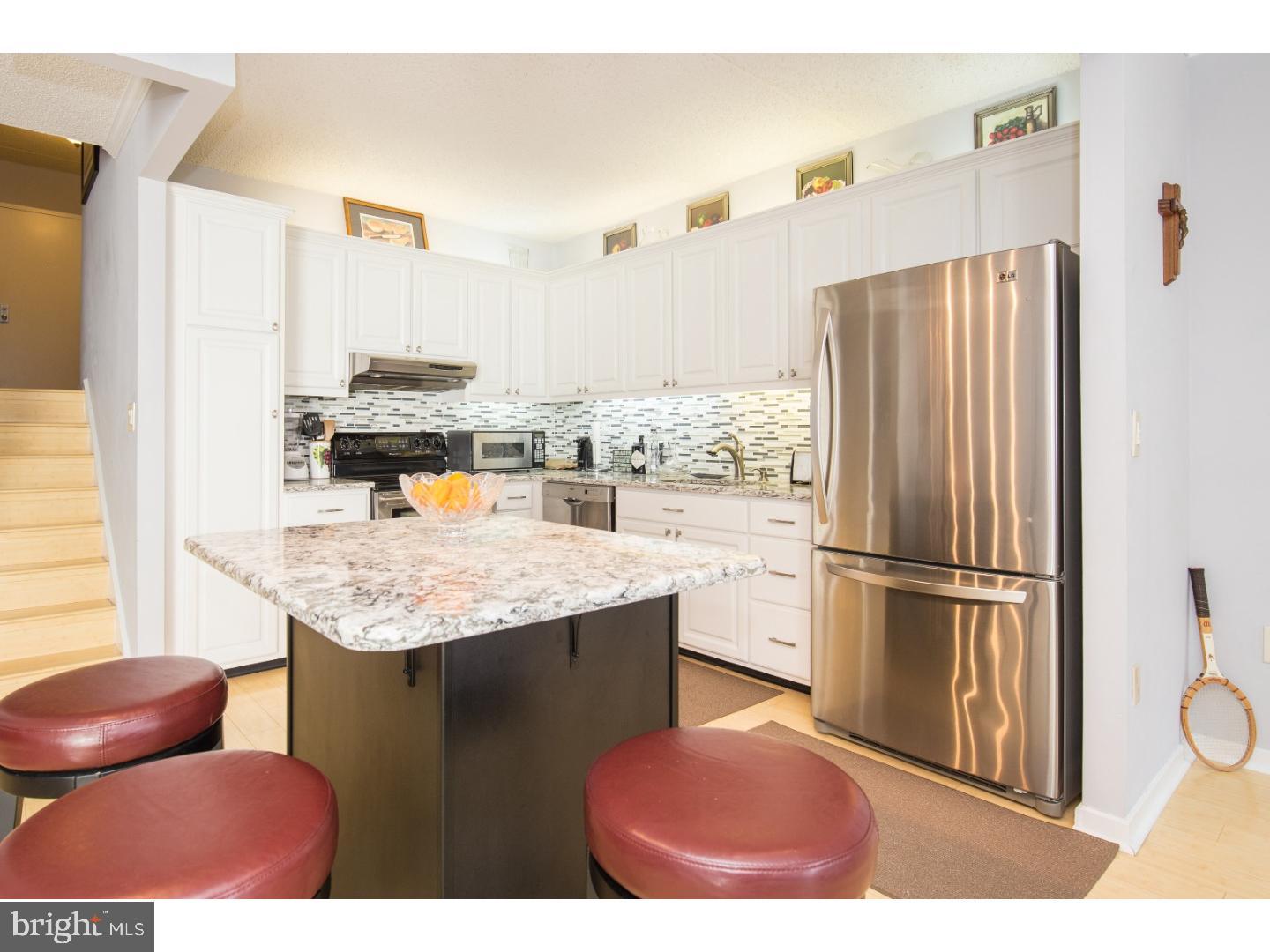 LOGAN SQUARE - Residential Lease