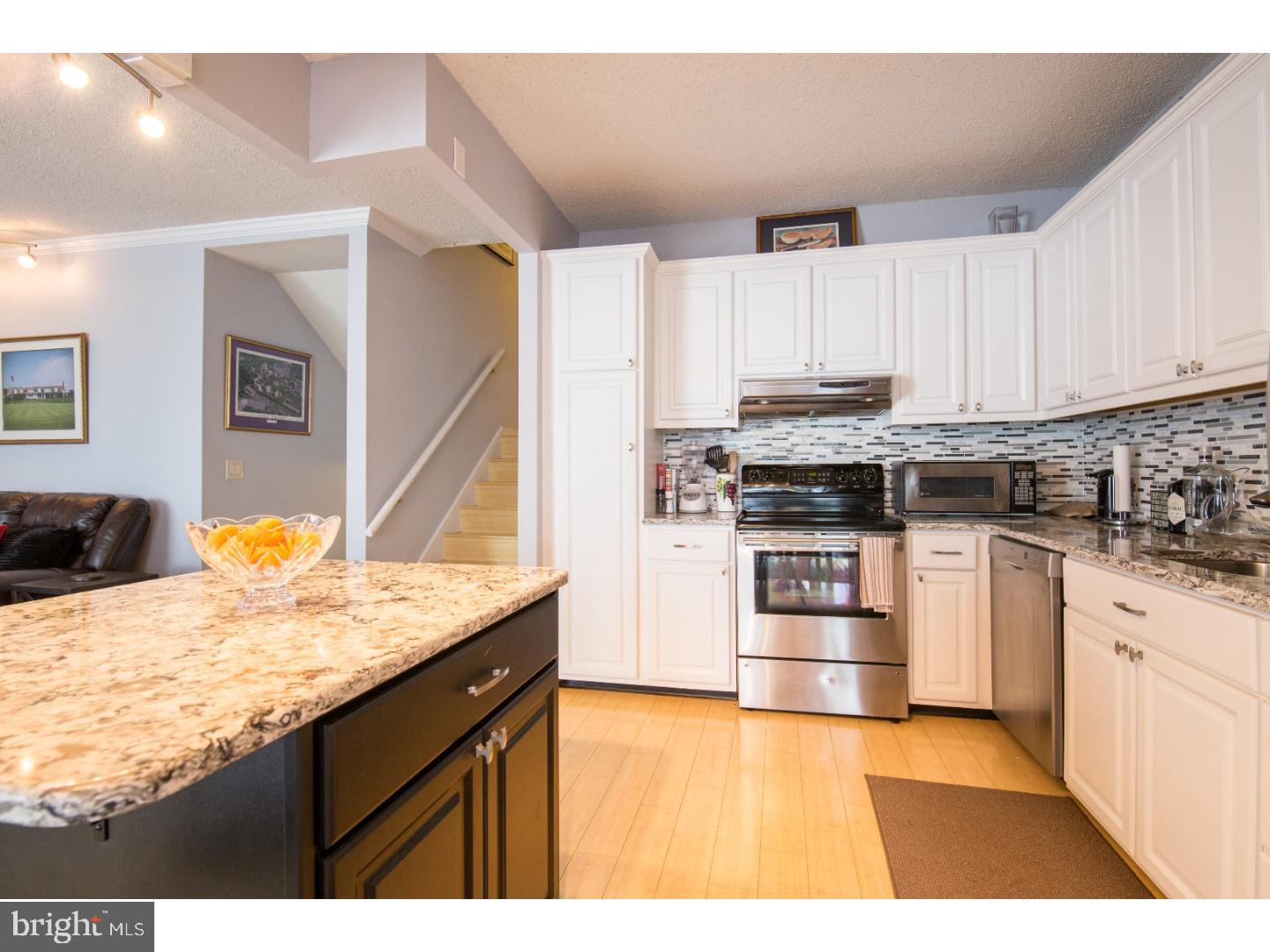 LOGAN SQUARE - Residential Lease