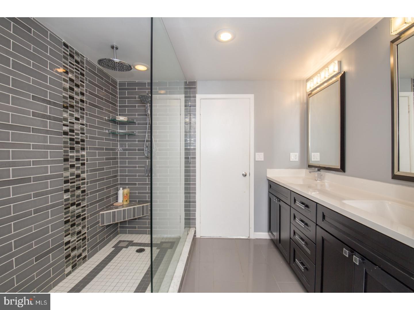 LOGAN SQUARE - Residential Lease