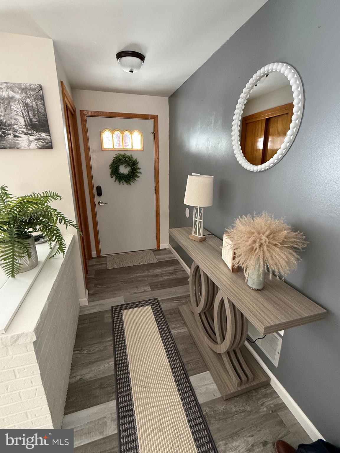 DOWDEN HILLS - Residential