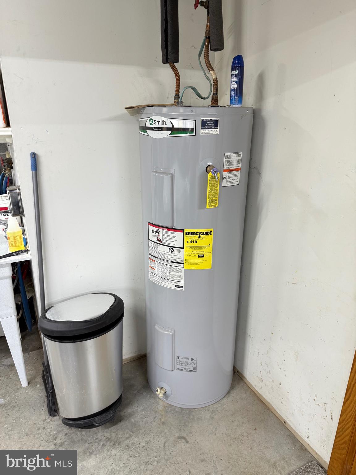 DOWDEN HILLS - Residential