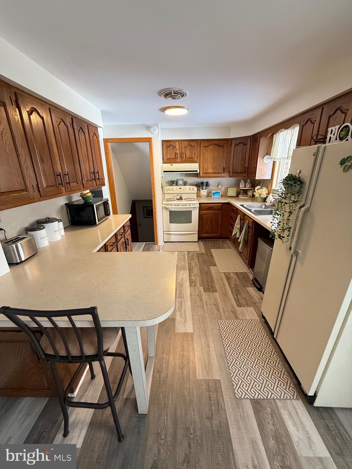 DOWDEN HILLS - Residential