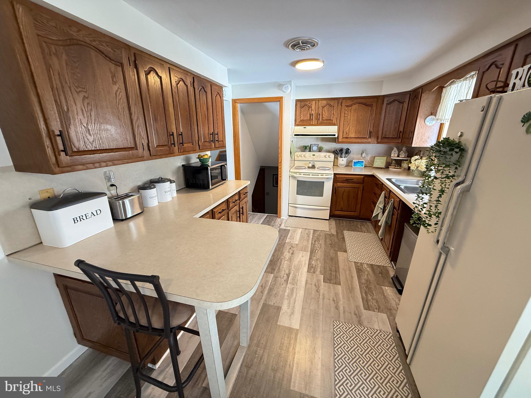 DOWDEN HILLS - Residential