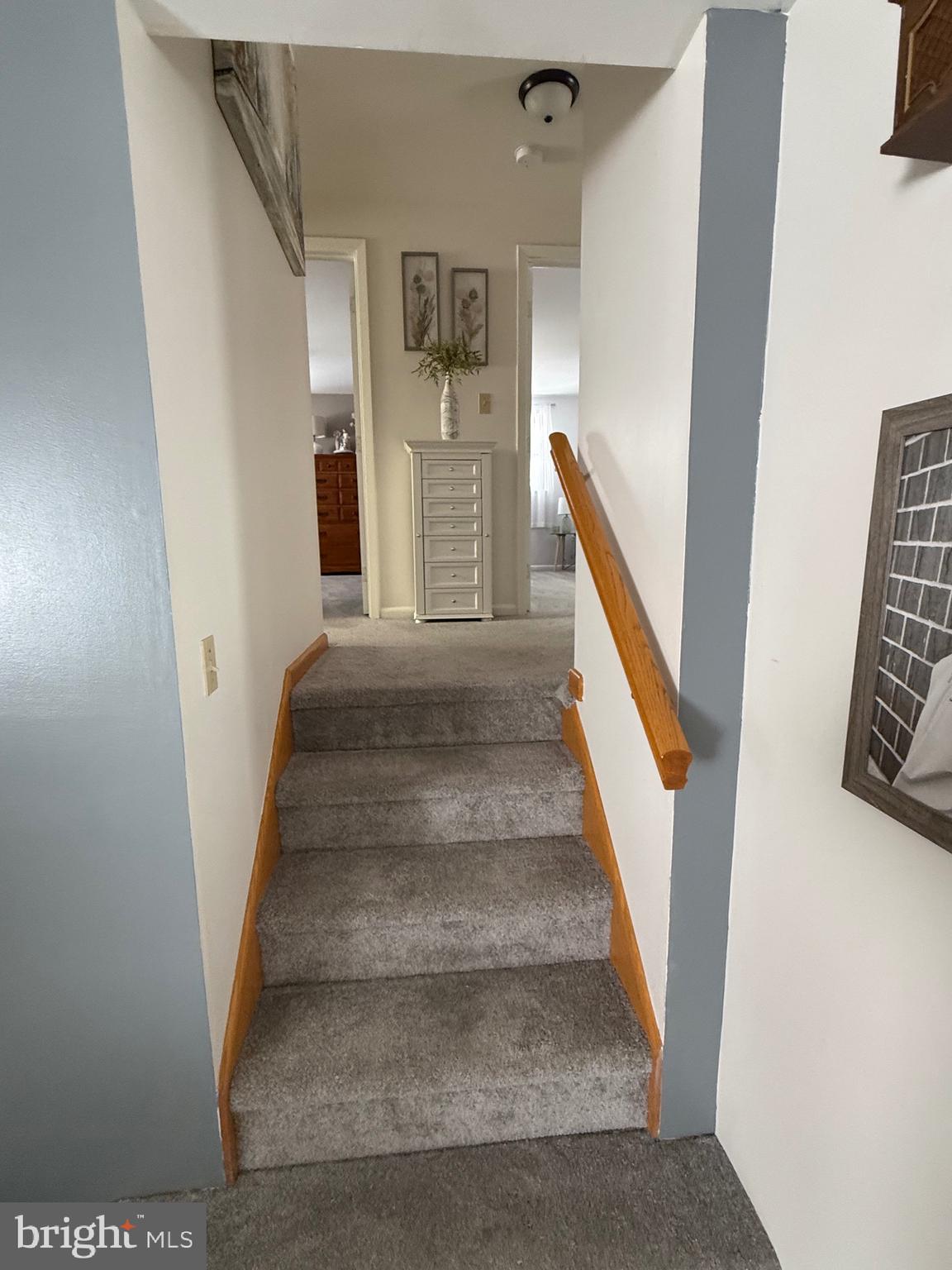 DOWDEN HILLS - Residential