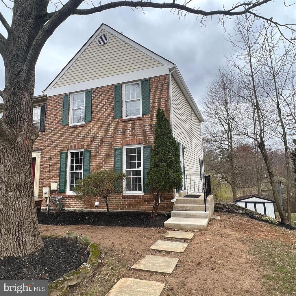 Photo of 14608 Woonsockett Drive, SILVER SPRING, MD 20905 (MLS # MDMC2205700)