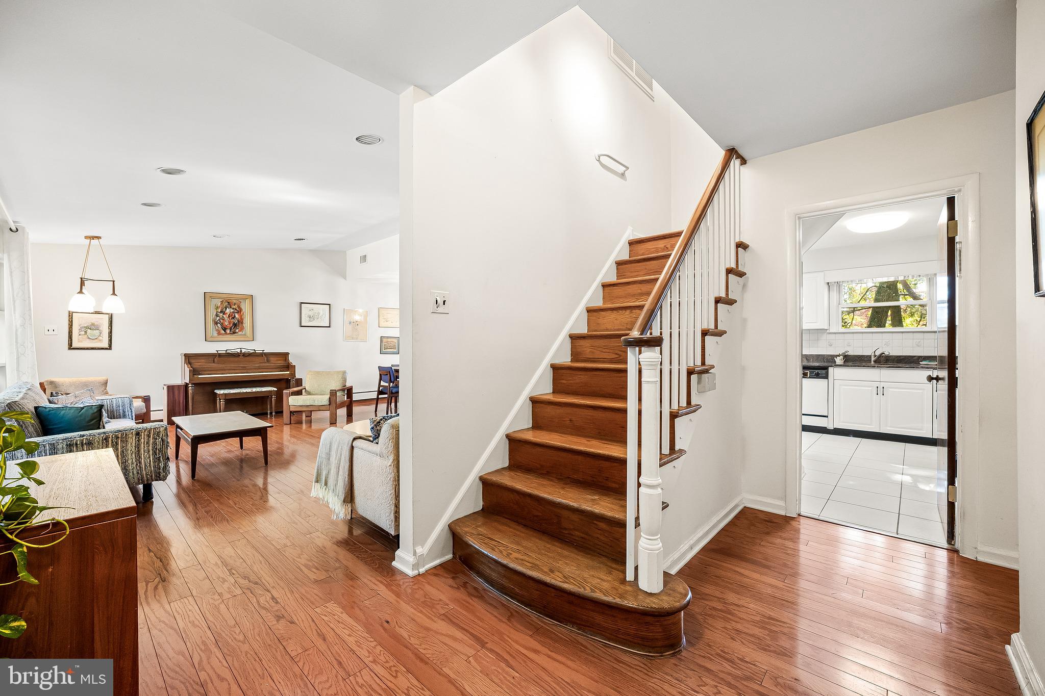320 OLD FARM ROAD