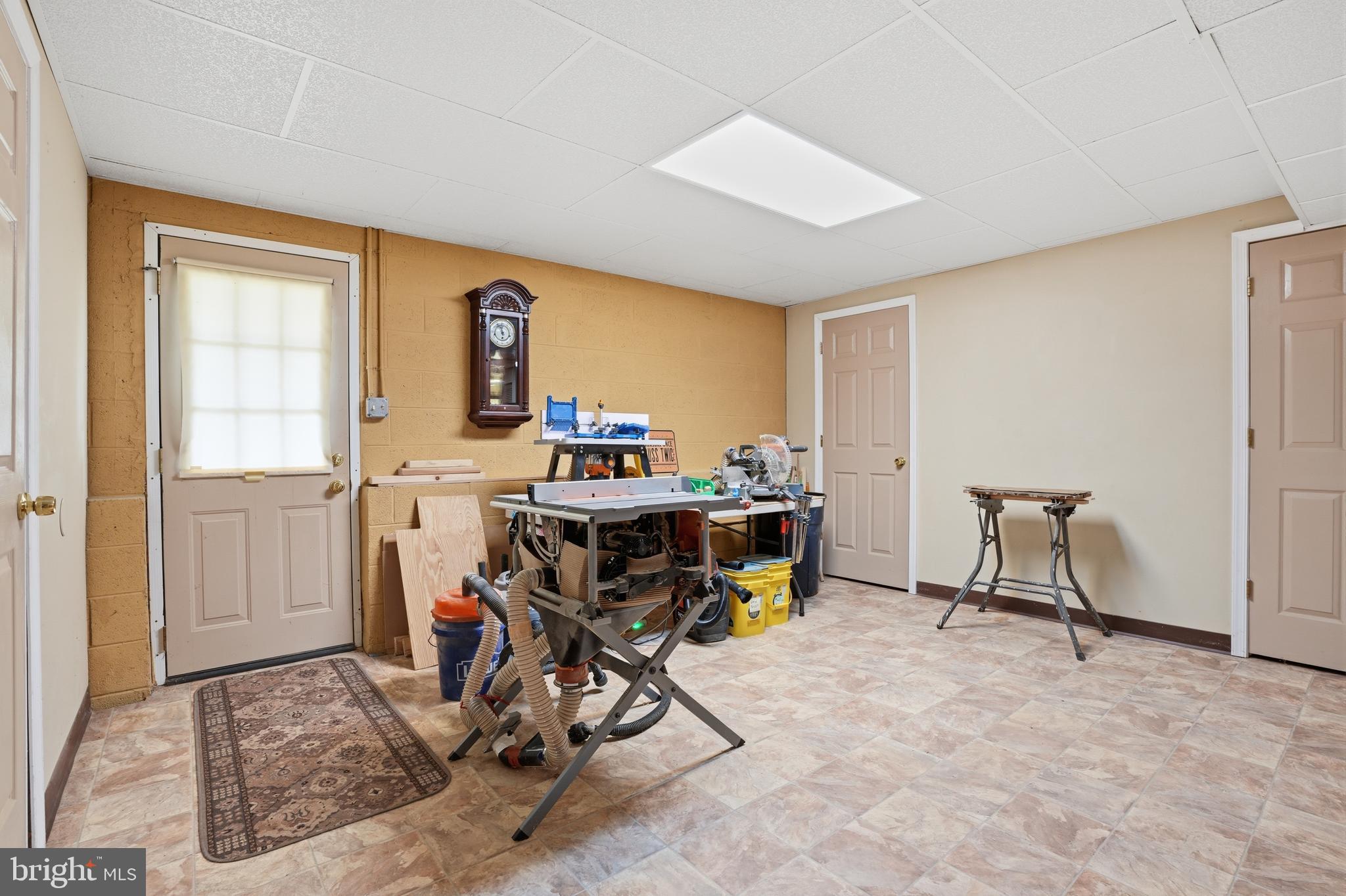 HUNTINGDON VALLEY - Residential