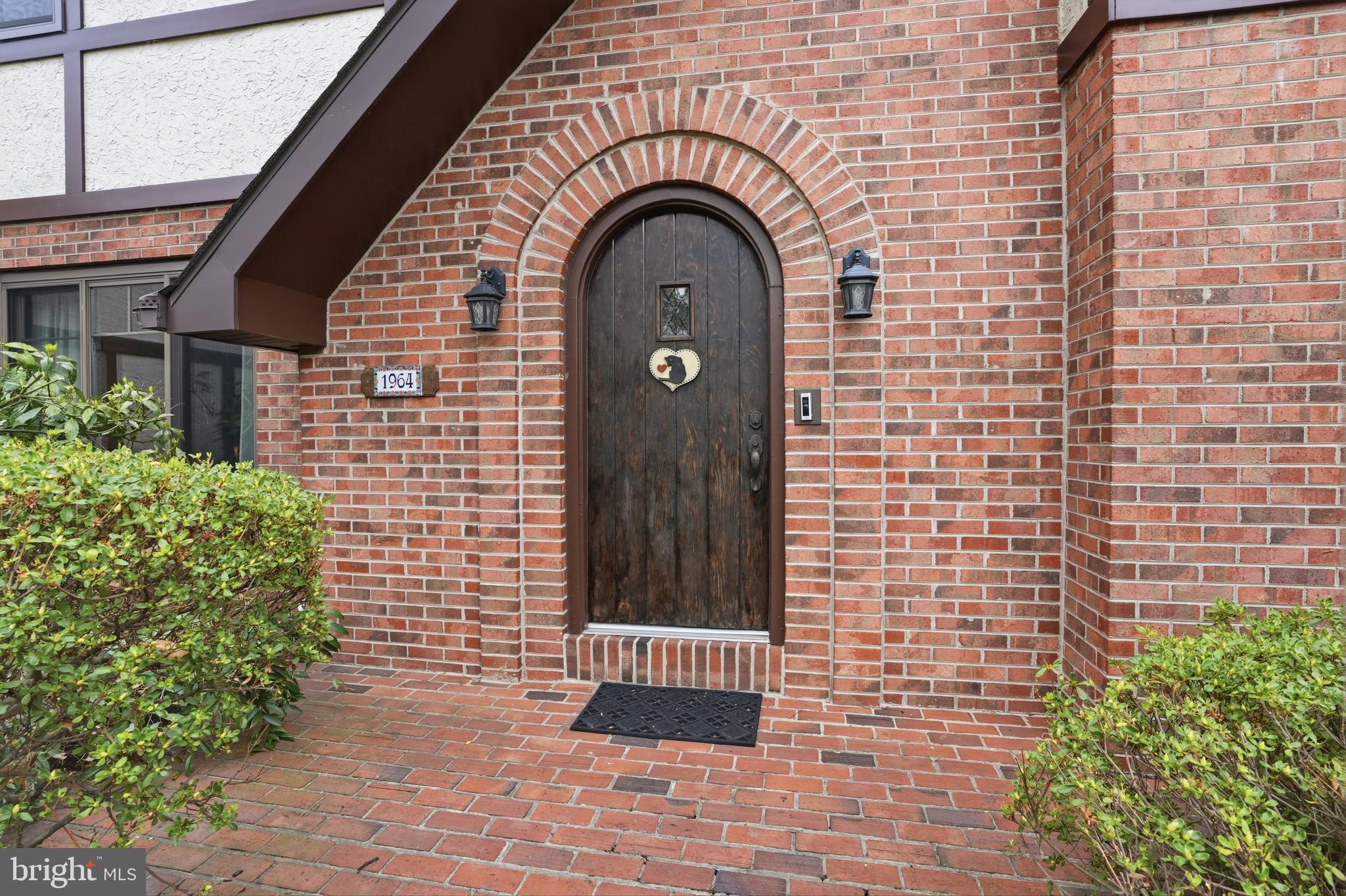 HUNTINGDON VALLEY - Residential