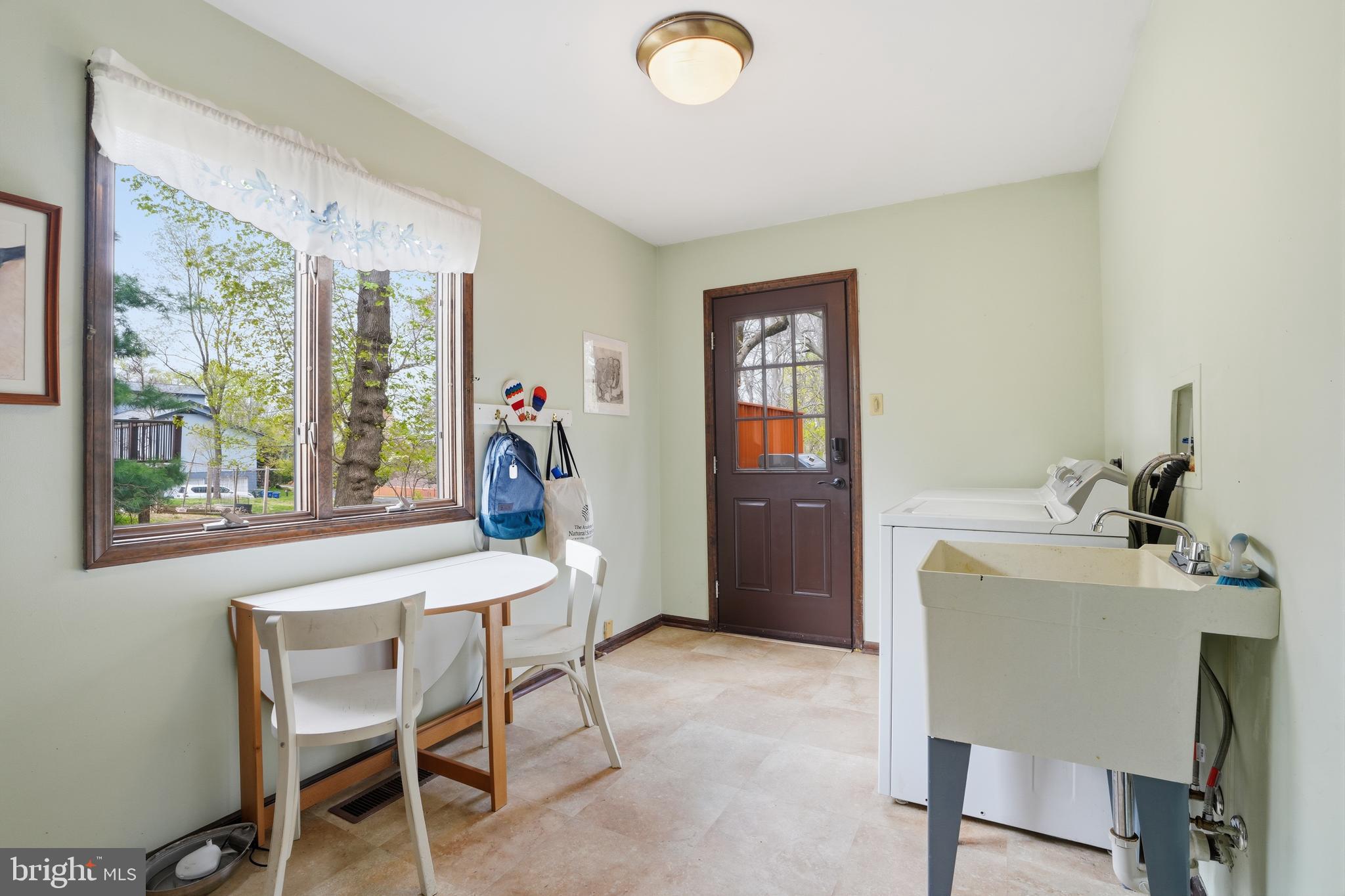 HUNTINGDON VALLEY - Residential
