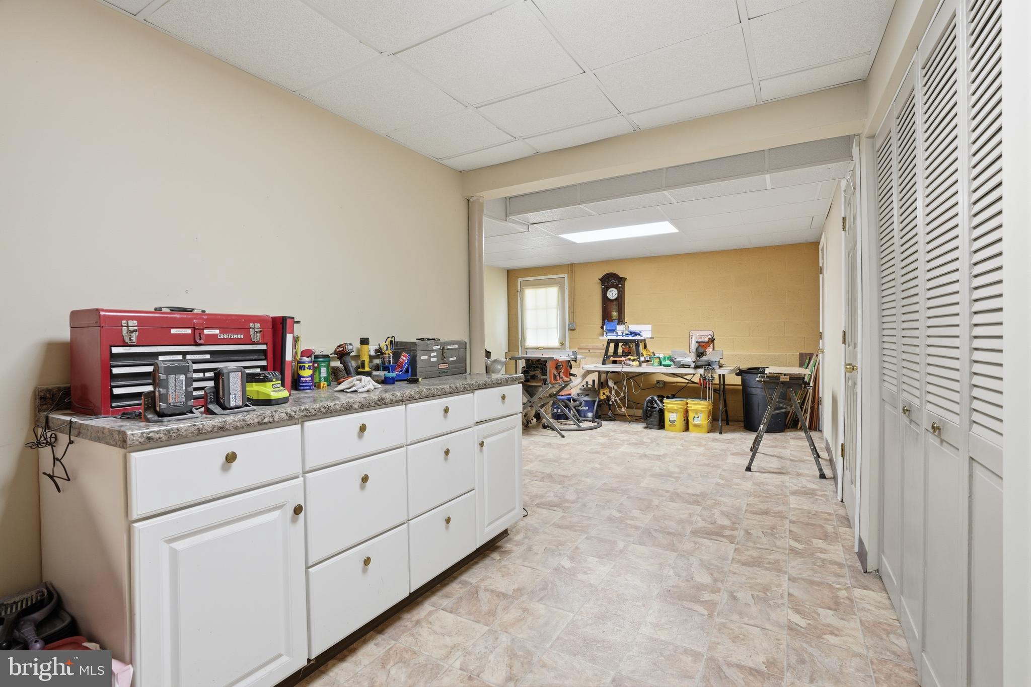 HUNTINGDON VALLEY - Residential