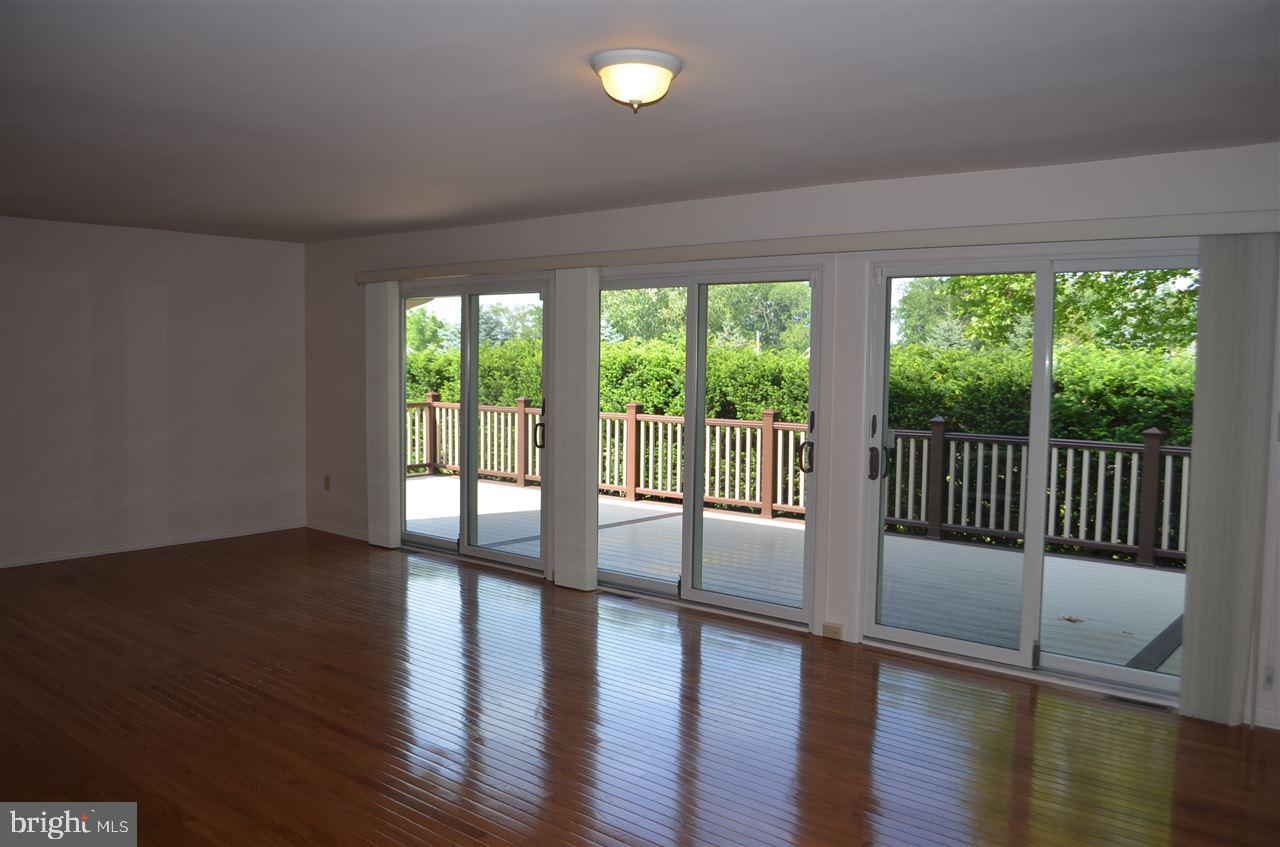 LAKE MEADE - Residential