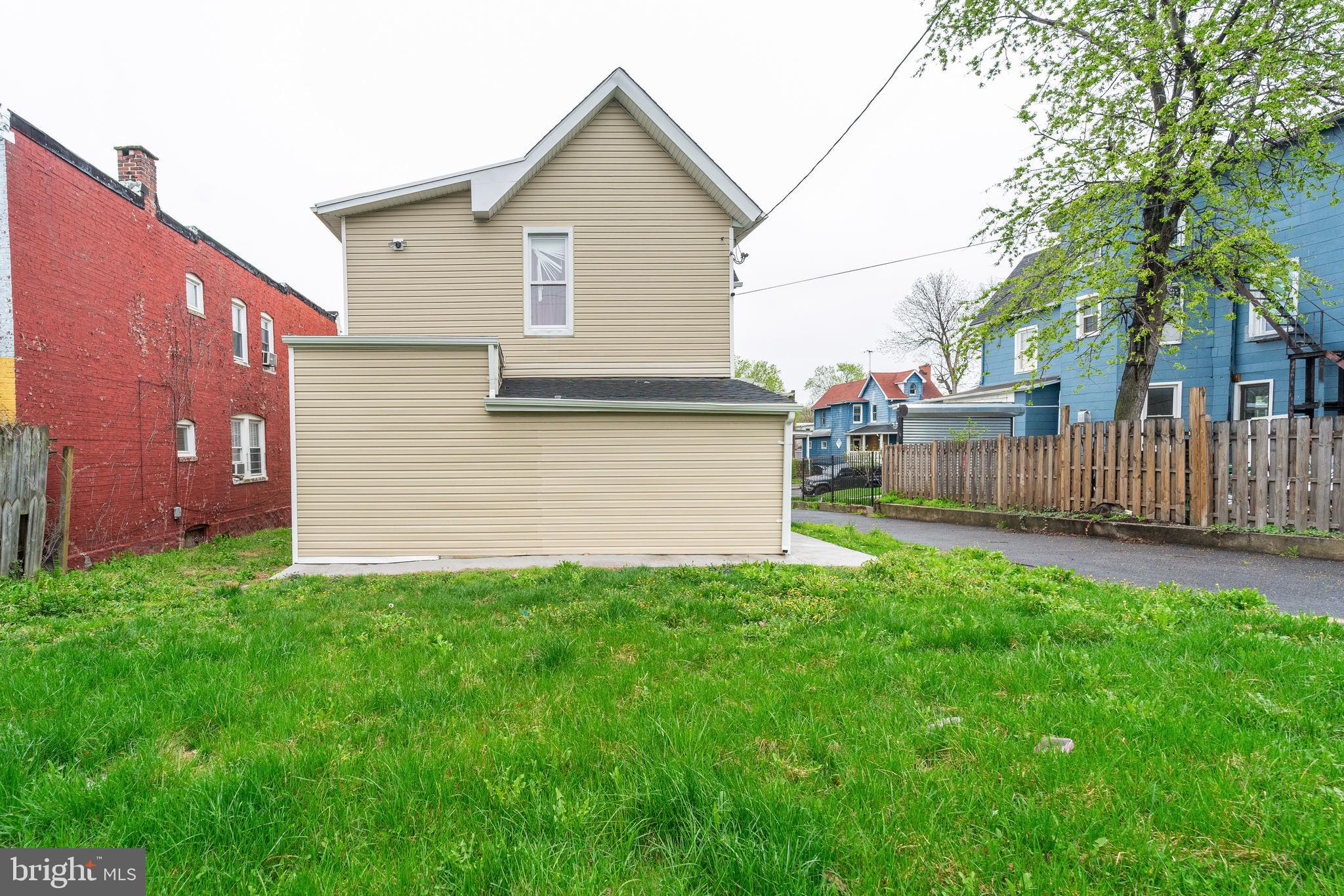 WAVERLY - Residential