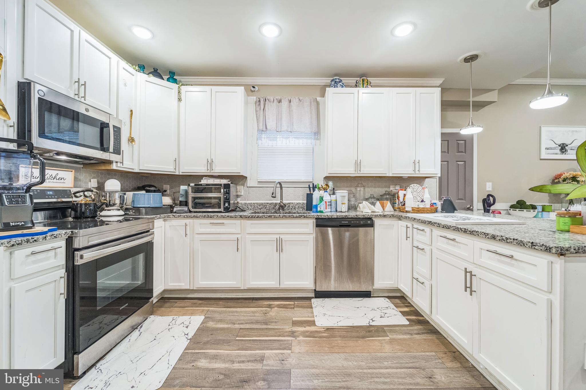 WAVERLY - Residential