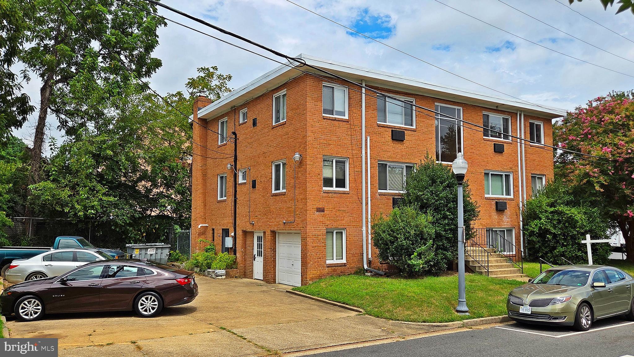 PENROSE - Commercial Sale