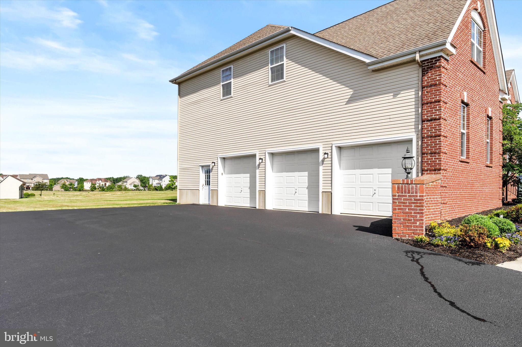 17 BELMONT CIRCLE