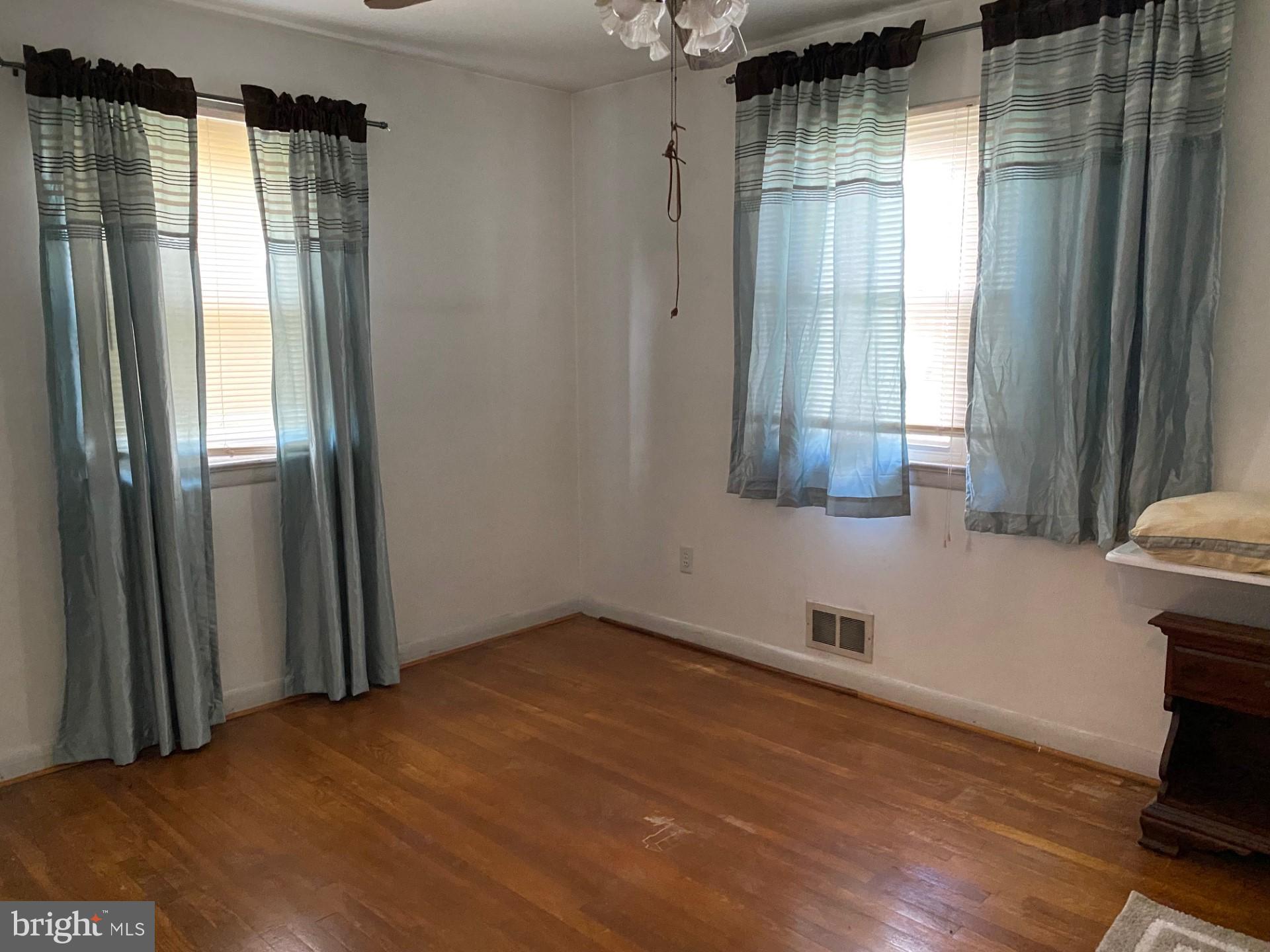 BERWYN HEIGHTS - Residential