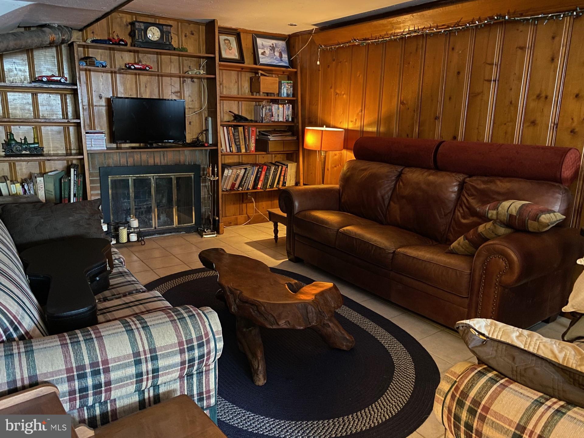 BERWYN HEIGHTS - Residential