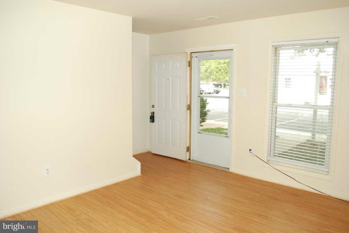 REFLECTION LAKE - Residential