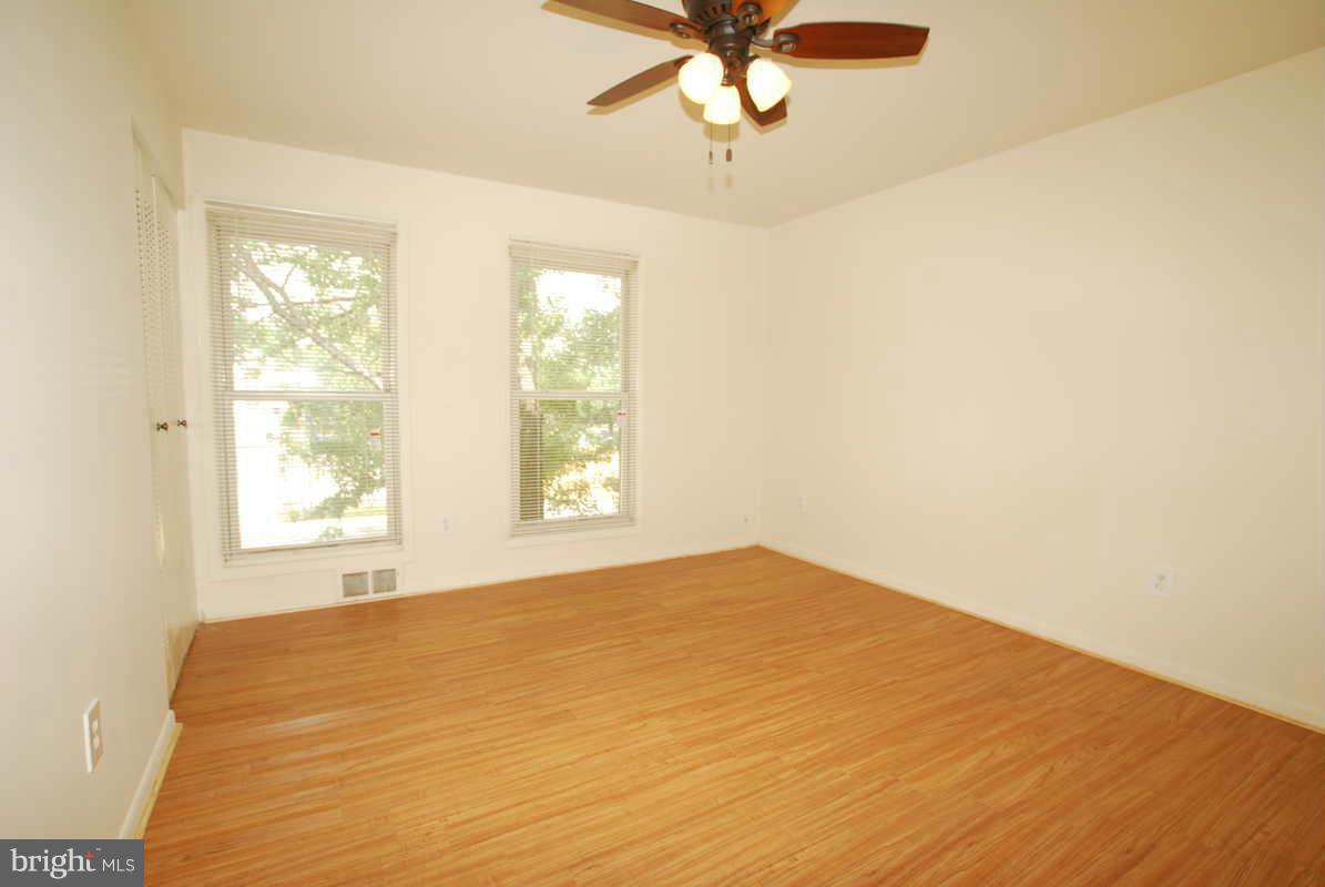 REFLECTION LAKE - Residential