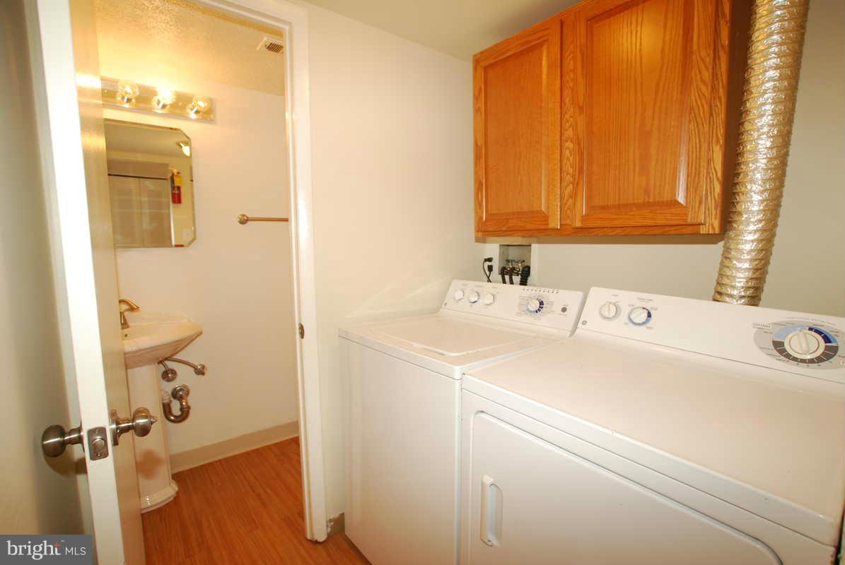 REFLECTION LAKE - Residential