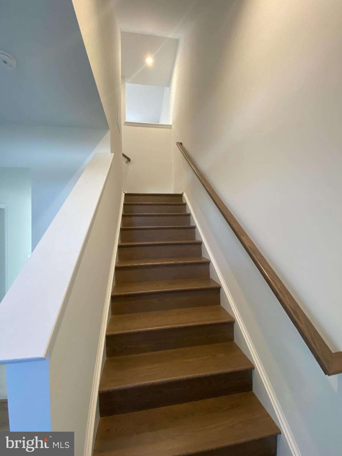 HUNTFIELD - Residential Lease