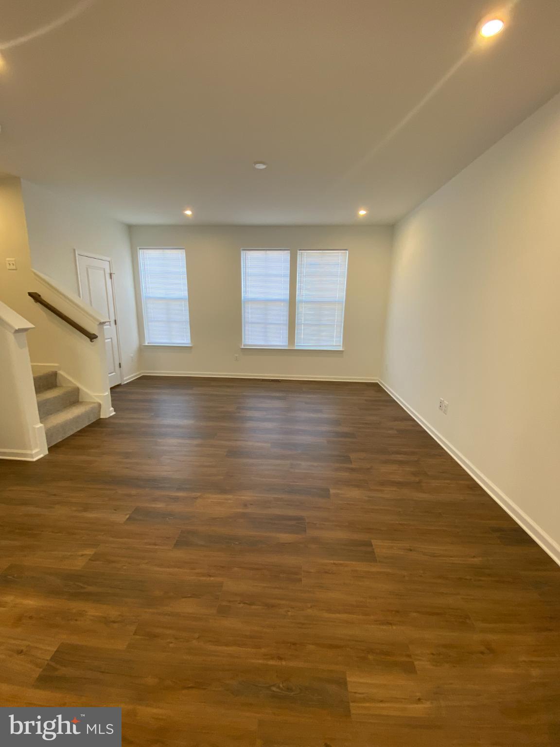 HUNTFIELD - Residential Lease