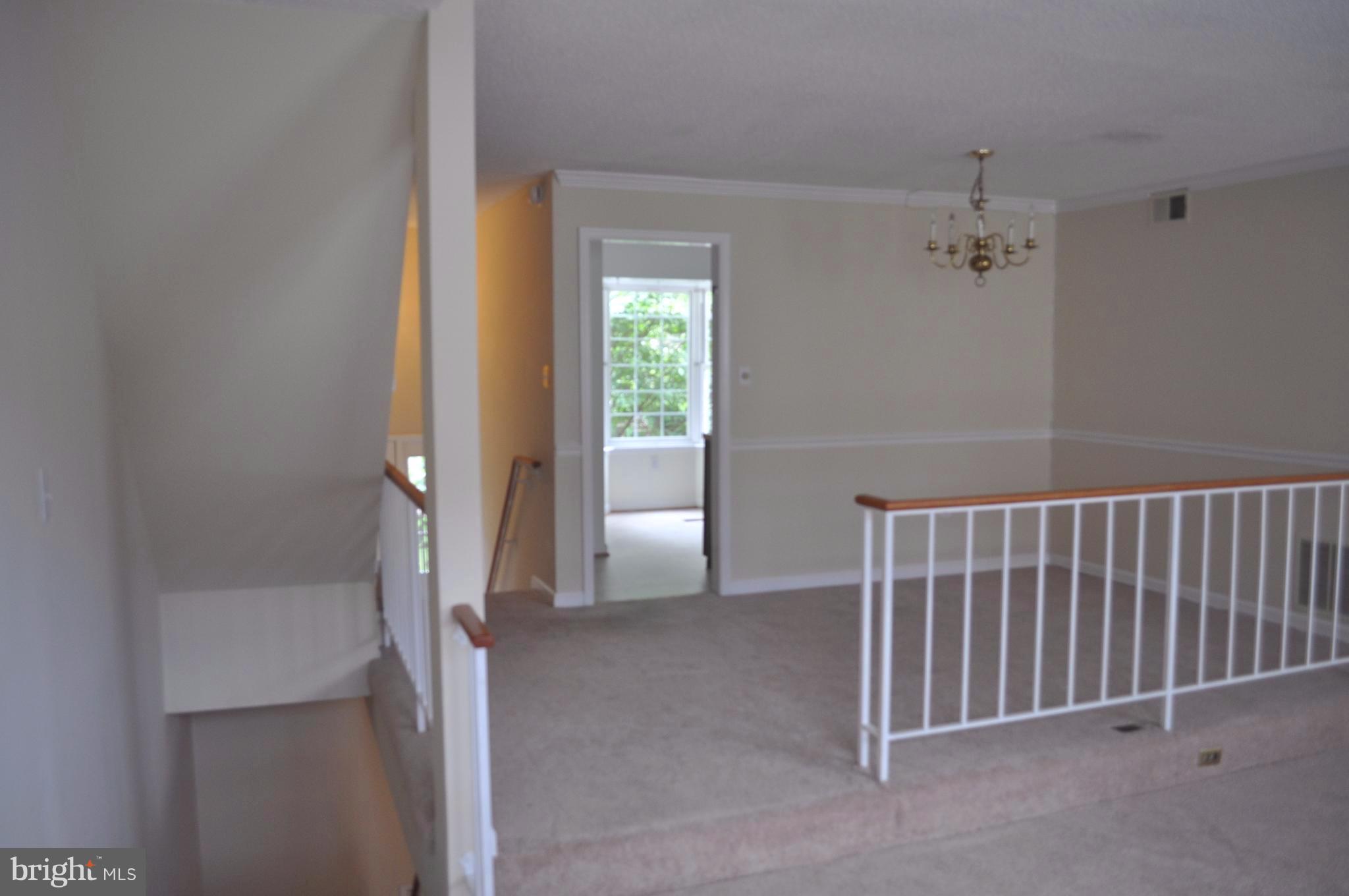 HUNTERS SQUARE - Residential Lease