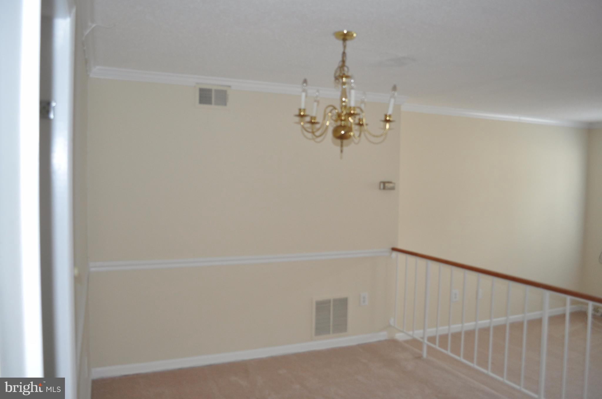 HUNTERS SQUARE - Residential Lease