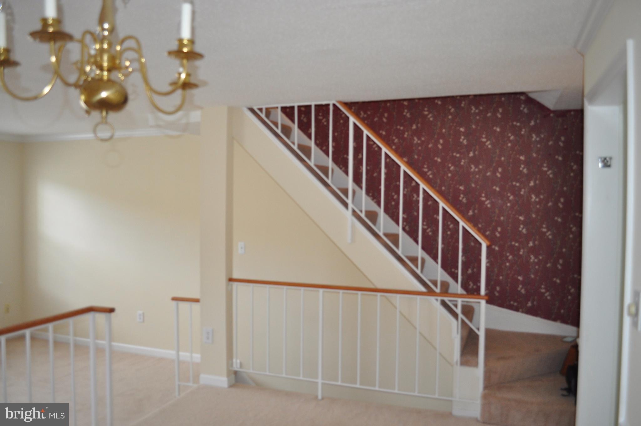 HUNTERS SQUARE - Residential Lease