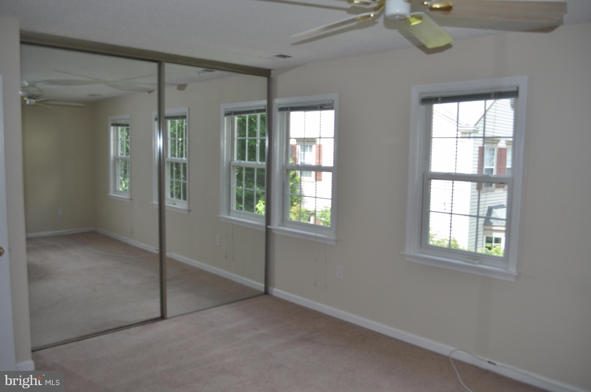 HUNTERS SQUARE - Residential Lease