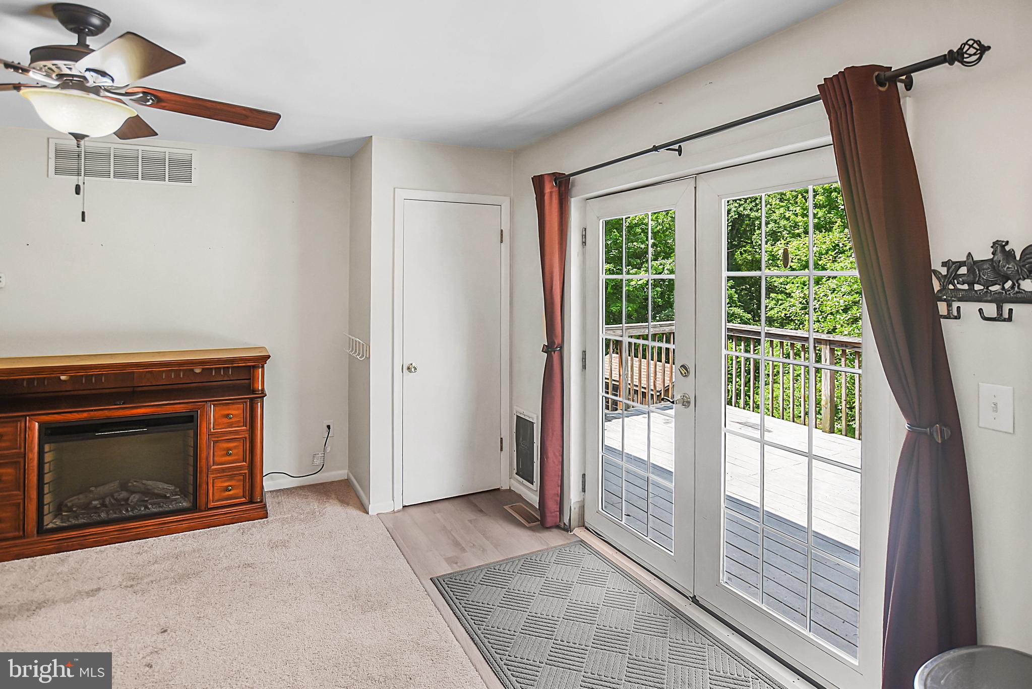 1451 DOUBLE GATE ROAD UPSTAIRS