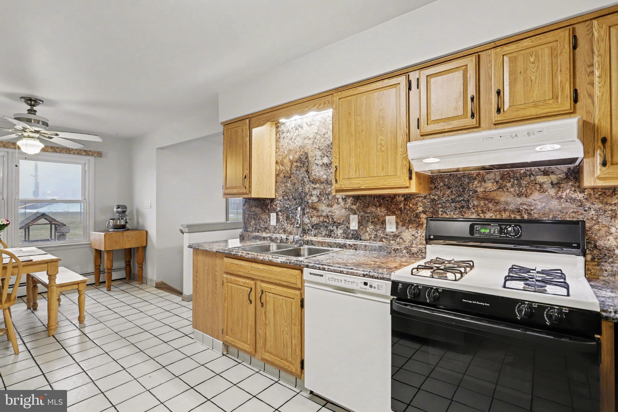 YORK TWP - Residential