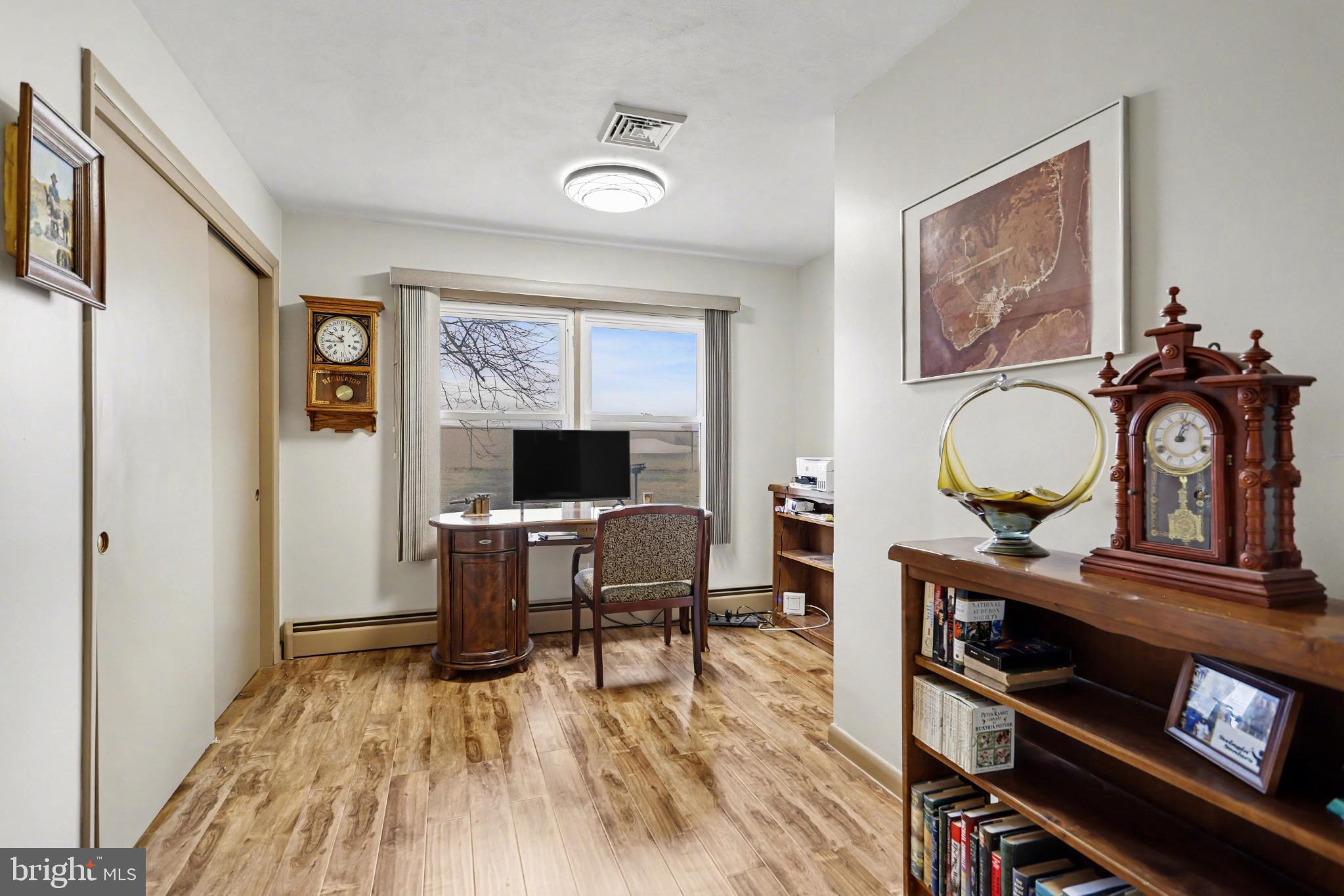 YORK TWP - Residential