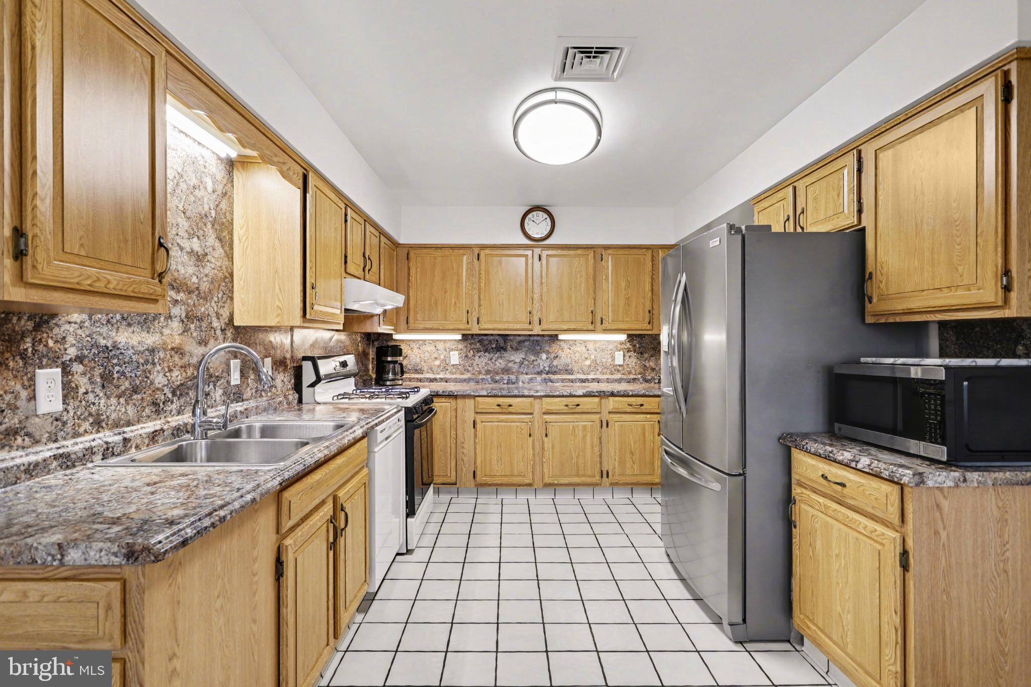 YORK TWP - Residential