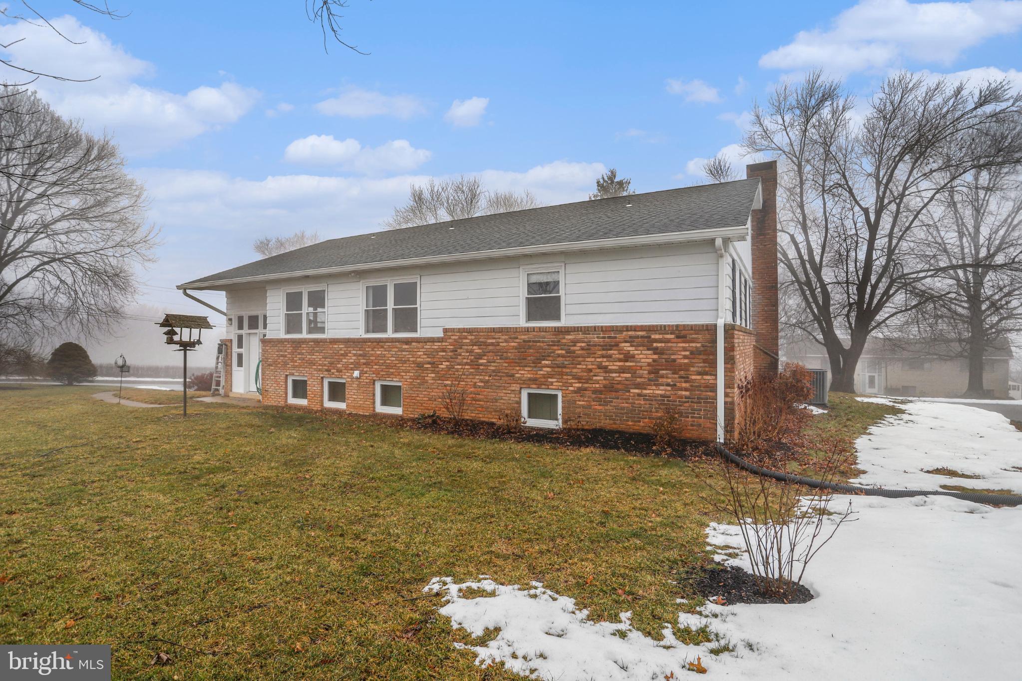 YORK TWP - Residential