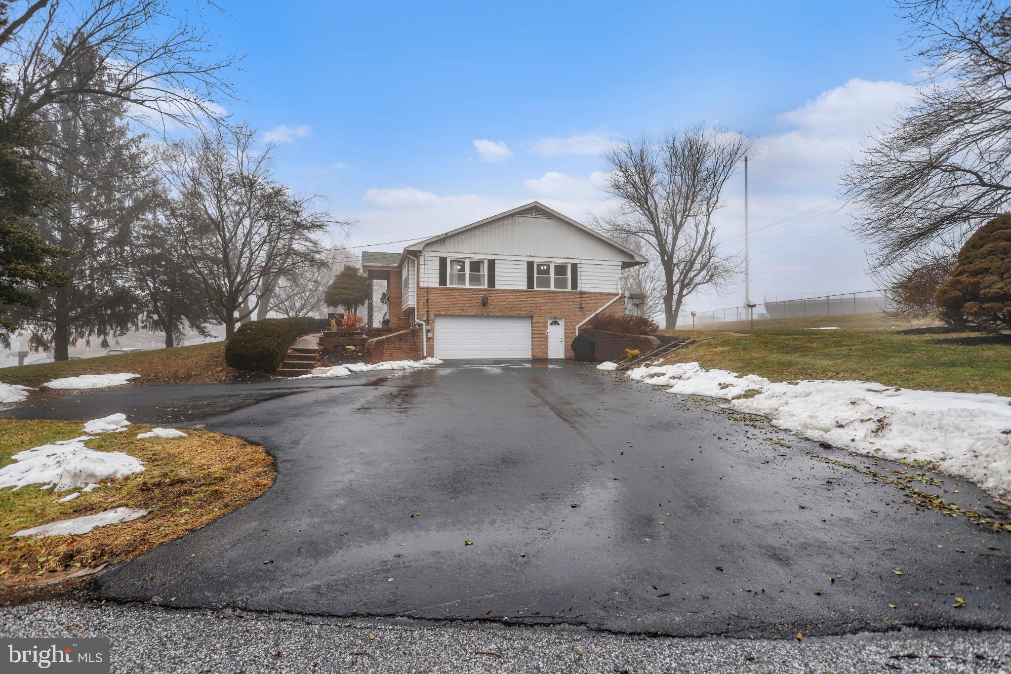 YORK TWP - Residential